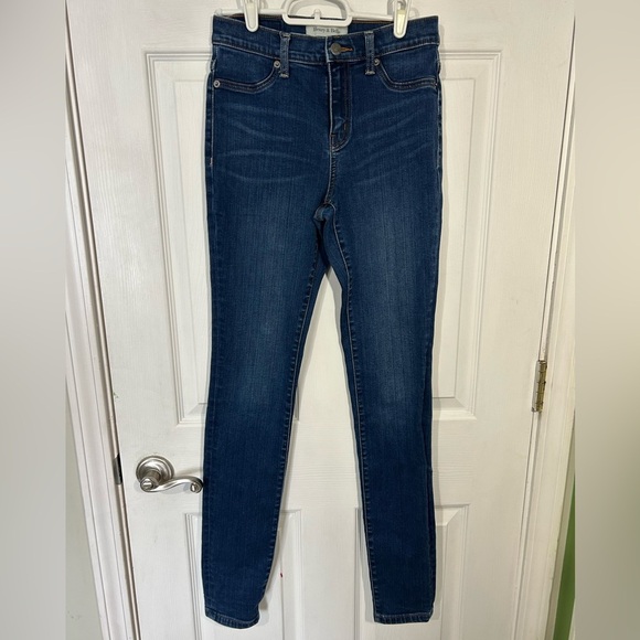 Henry & Belle High Waisted Super Skinny blue jeans. Size 26. Like New. - Picture 1 of 10